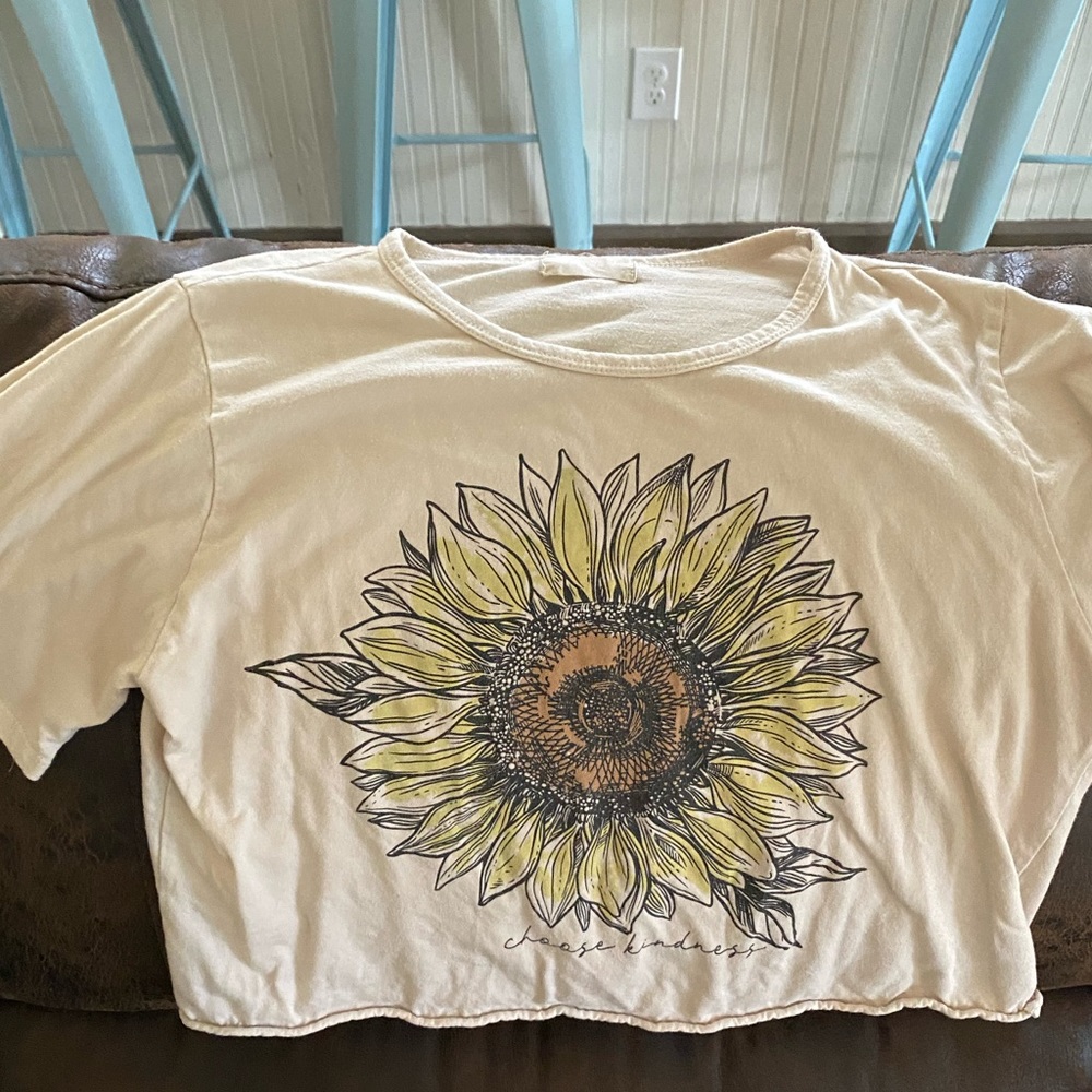 Sunflower crop shirt